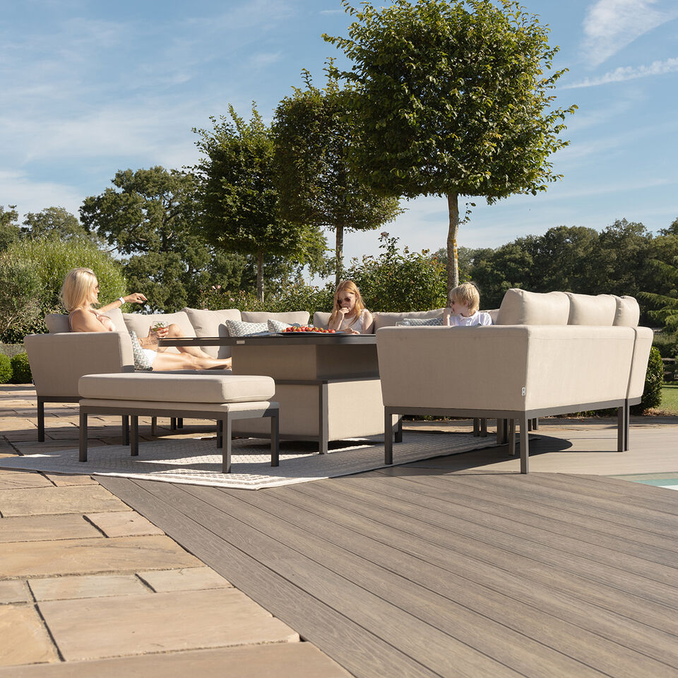 Outdoor Furniture for All Seasons: Must-Haves Pieces for Year-Round Use