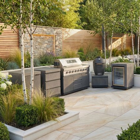 Modular outdoor kitchen for UK gardens