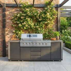 Outdoor Kitchens