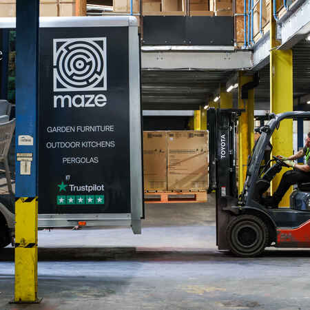 Maze Fast Pallet Delivery