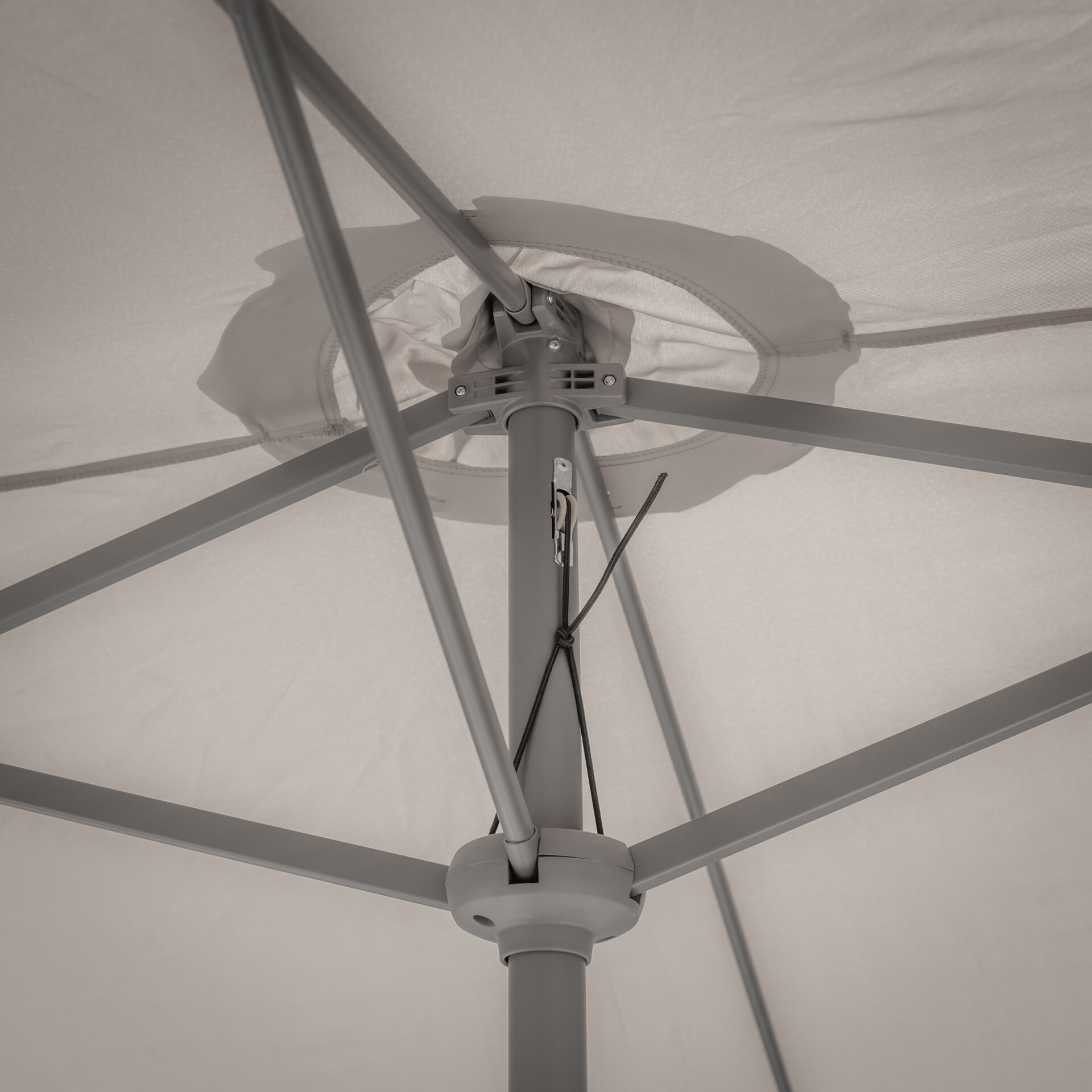 Maze - Capri 2.2 x 4m Rectangular Parasol product image