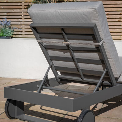 Maze - Vancouver / New York Aluminium Sunlounger - Dove Grey product image