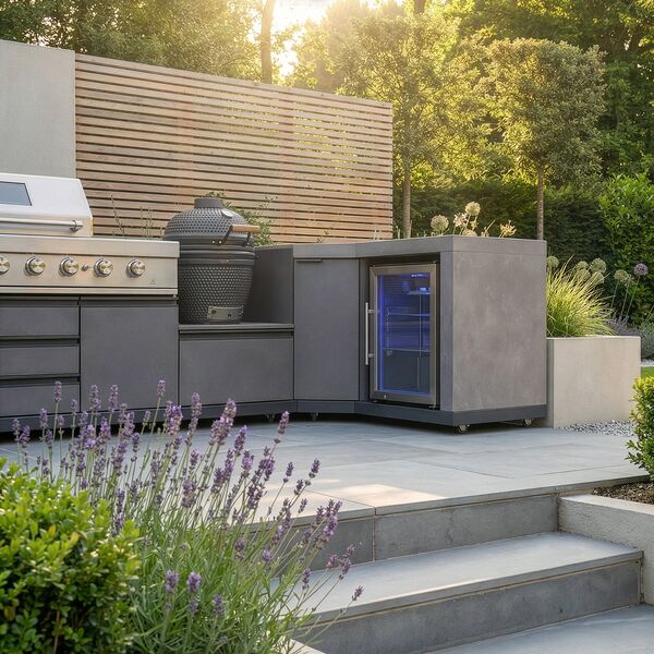 Maze Ember Outdoor Kitchen Small U-Shape (with Kamado)