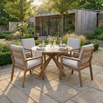 New York 4 Seat Round Dining Set - Wood Effect
