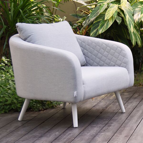 Ambition Single Armchair / Lead Chine