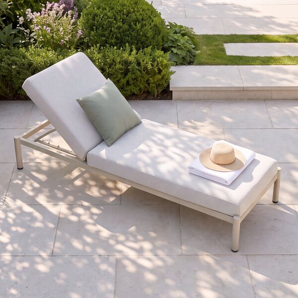 Bellagio Outdoor Fabric Single Sunlounger - Champagne