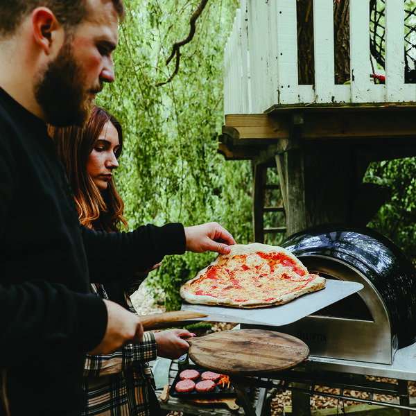 DeliVita - Wood Fired Oven - Very Black product image