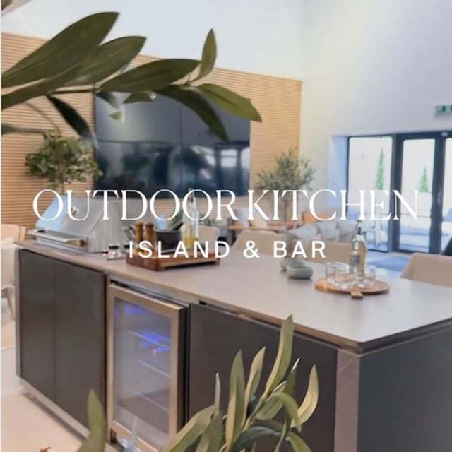 Maze - Outdoor Kitchen Island & Bar